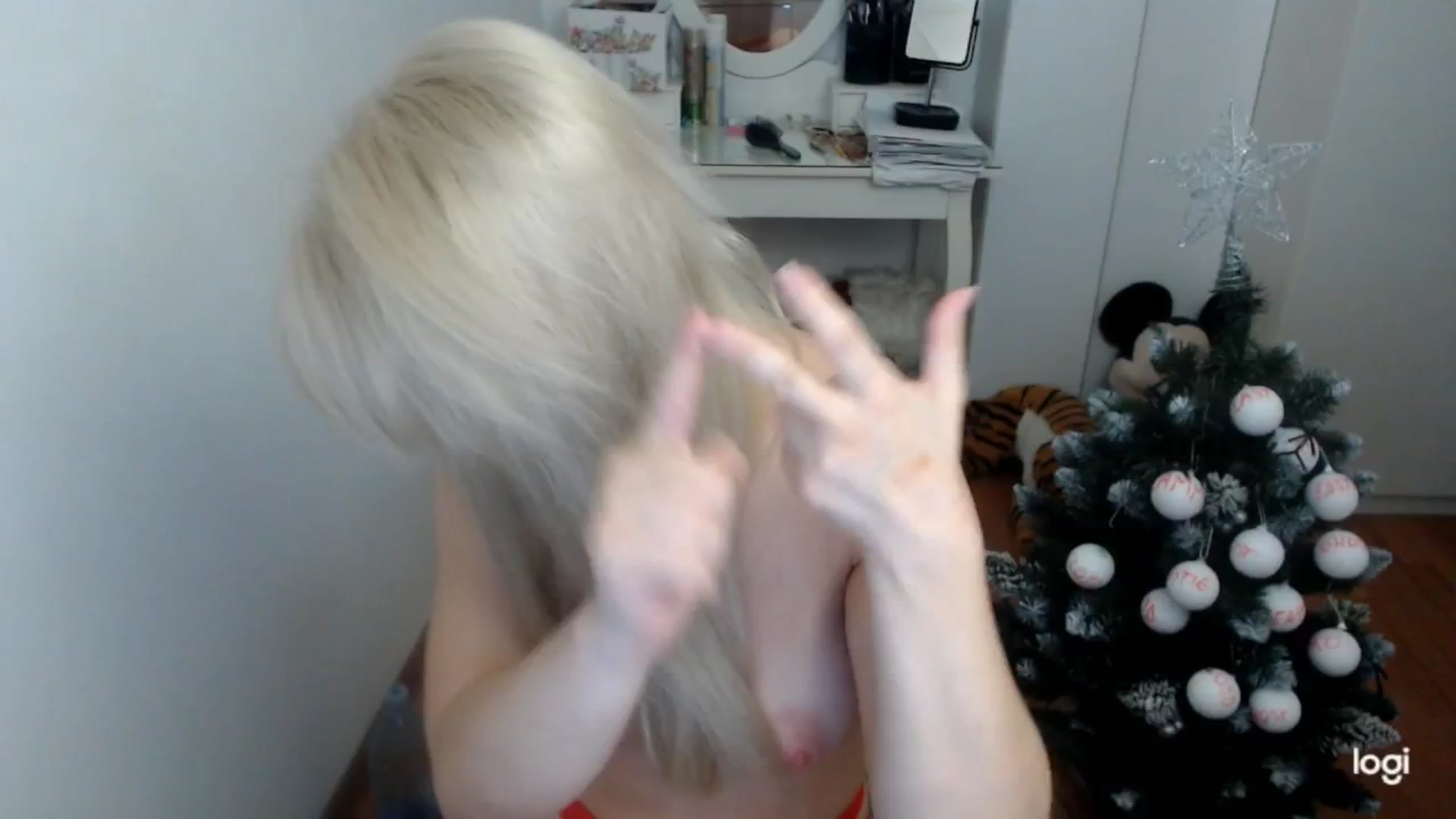 Gallery image thumbnail from AutumnJewel's myfreecams stream on, 12/09/2025, 07:56 image 5 of 20