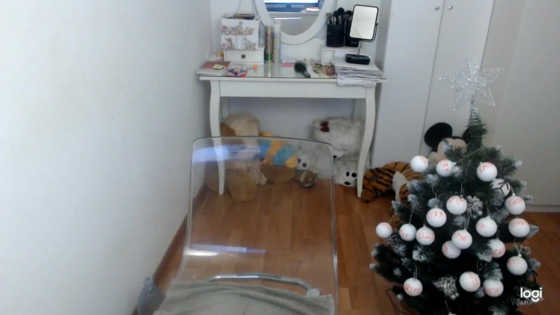 Gallery image thumbnail from AutumnJewel's myfreecams stream on, 12/09/2025, 09:05 image 8 of 20