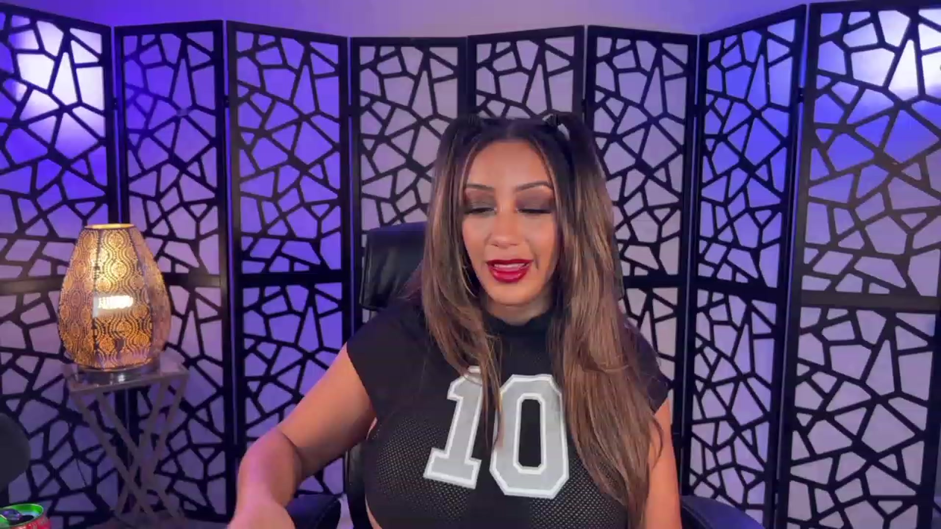Gallery image thumbnail from Autumn_Ari's myfreecams stream on, 10/20/2023, 02:55 image 8 of 20