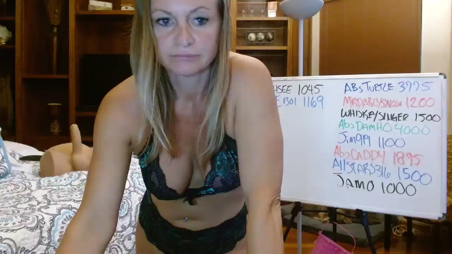 Gallery image thumbnail from Autumn_Blonde's myfreecams stream on, 06/25/2025, 11:49 image 17 of 20