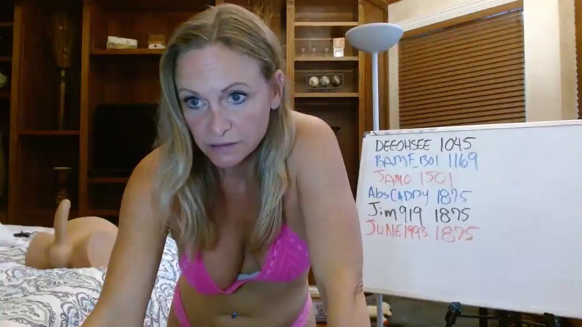 Gallery image thumbnail from Autumn_Blonde's myfreecams stream on, 07/07/2025, 12:42 image 15 of 20