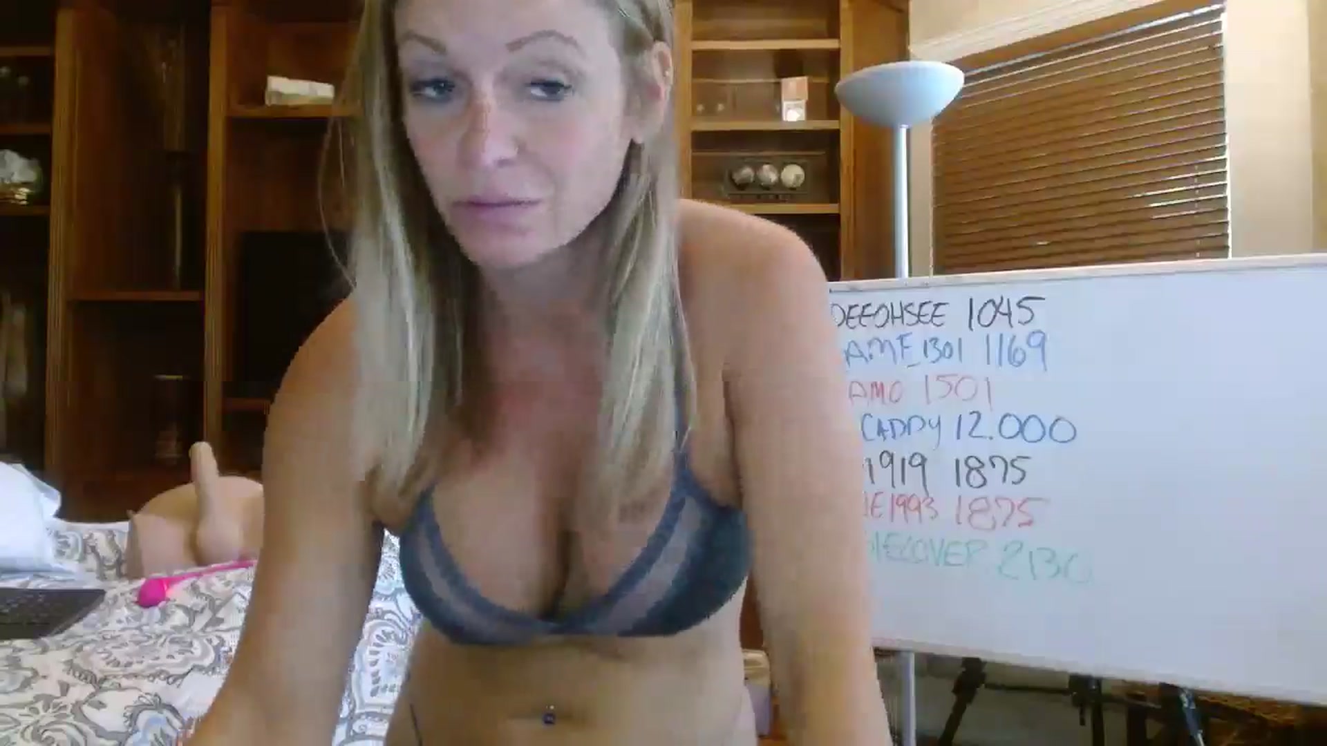 Gallery image thumbnail from Autumn_Blonde's myfreecams stream on, 07/12/2025, 14:34 image 10 of 20