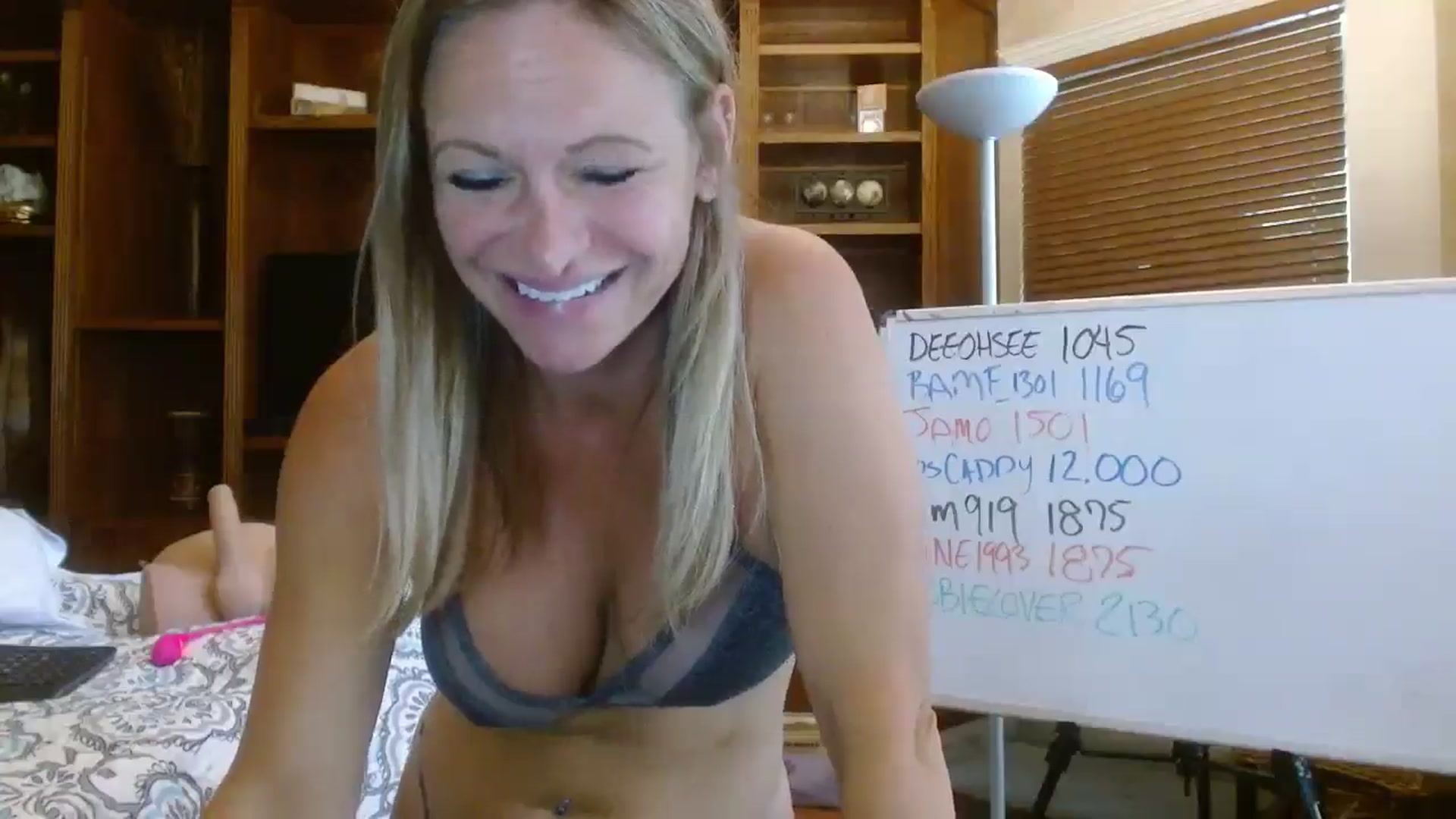Gallery image thumbnail from Autumn_Blonde's myfreecams stream on, 07/12/2025, 14:34 image 11 of 20