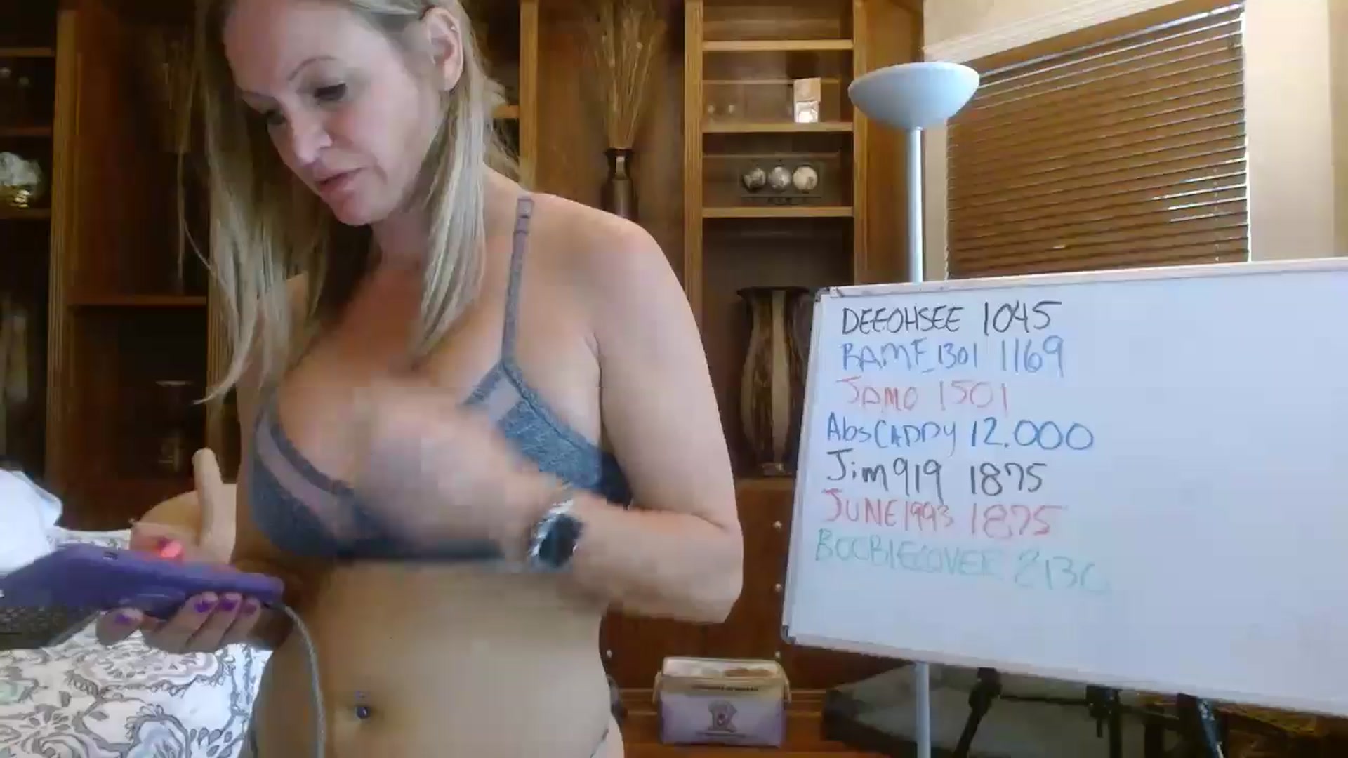 Gallery image thumbnail from Autumn_Blonde's myfreecams stream on, 07/12/2025, 14:34 image 12 of 20