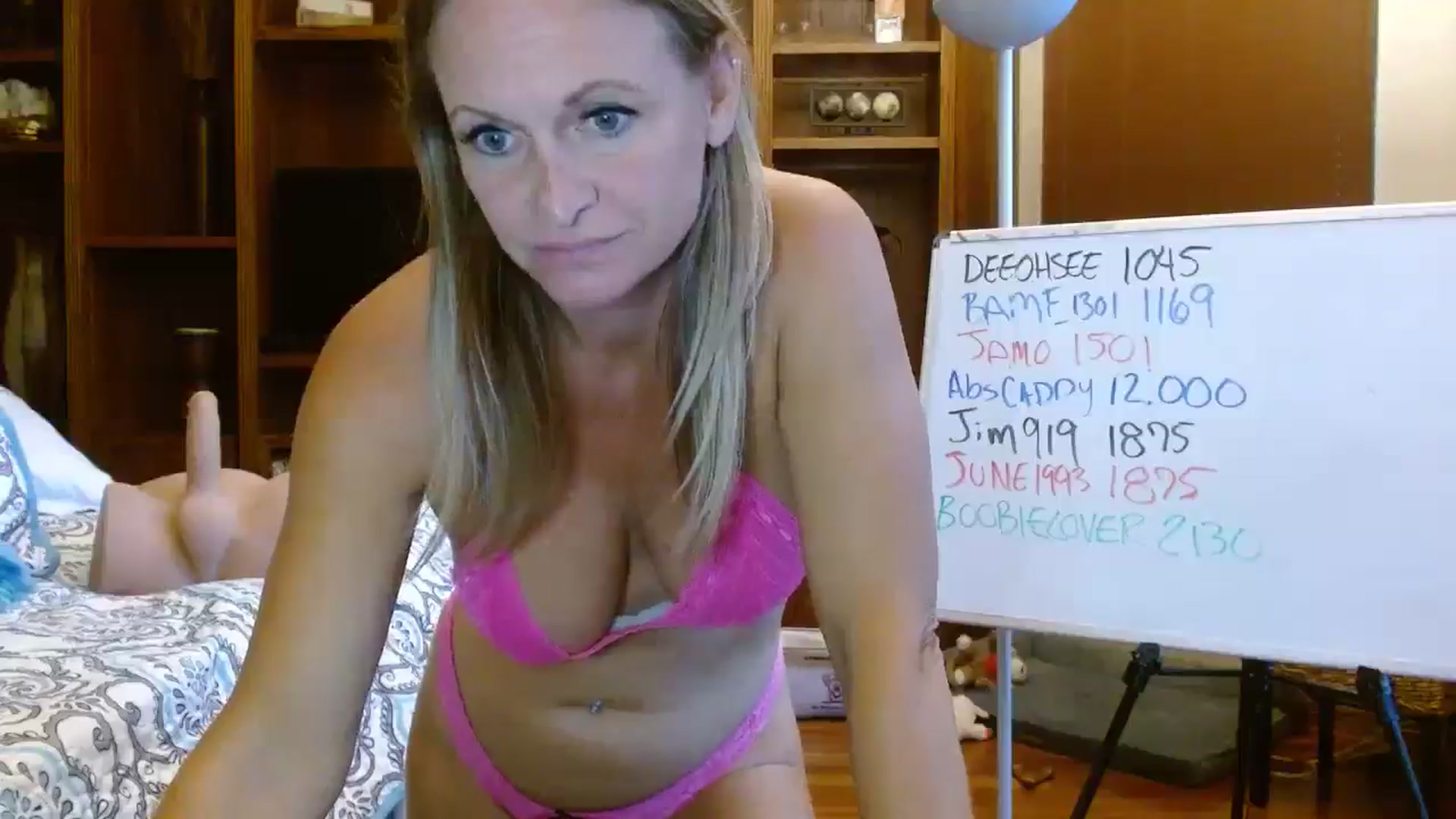 Gallery image thumbnail from Autumn_Blonde's myfreecams stream on, 07/17/2025, 12:33 image 15 of 20