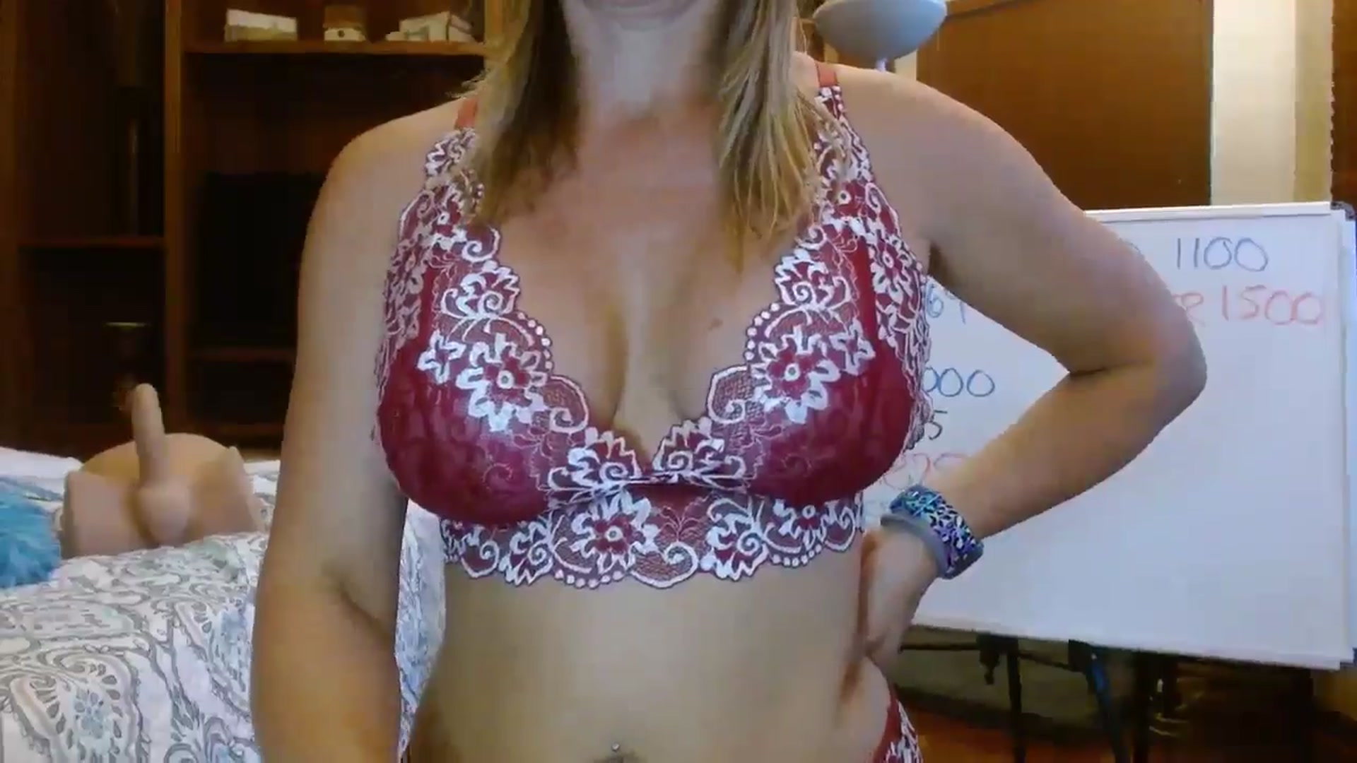 Gallery image thumbnail from Autumn_Blonde's myfreecams stream on, 07/29/2025, 12:31 image 13 of 20