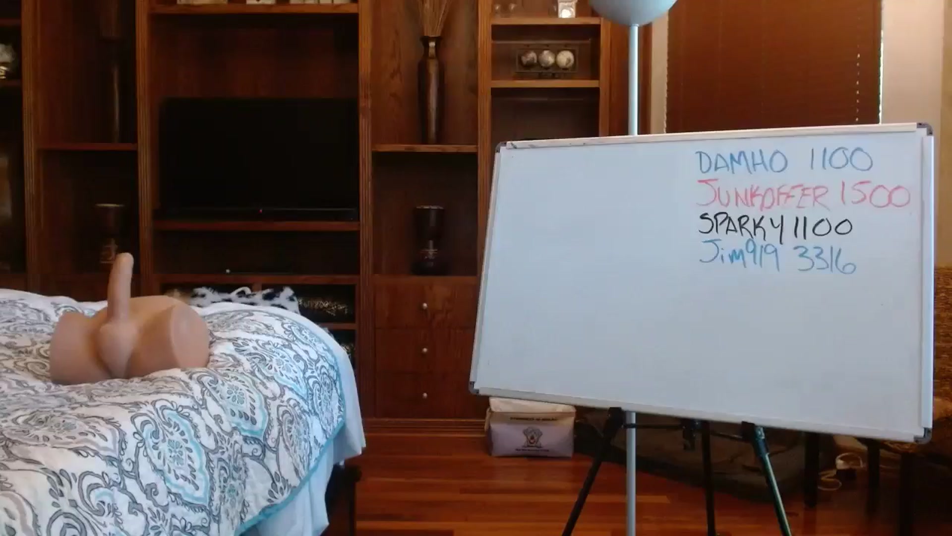 Gallery image thumbnail from Autumn_Blonde's myfreecams stream on, 08/05/2025, 15:09 image 3 of 20