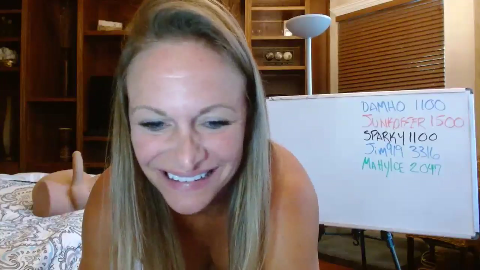Gallery image thumbnail from Autumn_Blonde's myfreecams stream on, 08/08/2025, 13:35 image 7 of 20