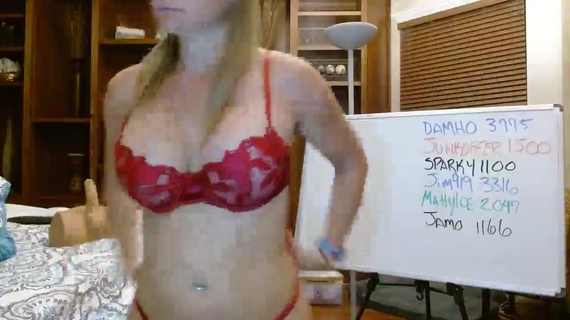 Gallery image thumbnail from Autumn_Blonde's myfreecams stream on, 08/09/2025, 11:31 image 4 of 20