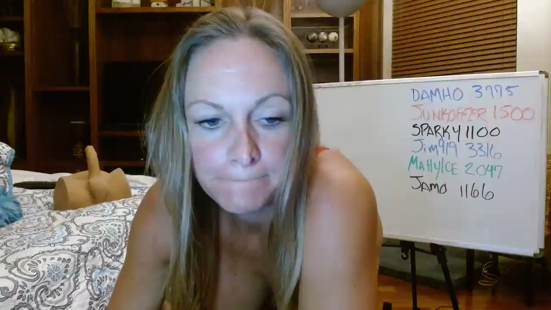 Gallery image thumbnail from Autumn_Blonde's myfreecams stream on, 08/09/2025, 11:31 image 1 of 20