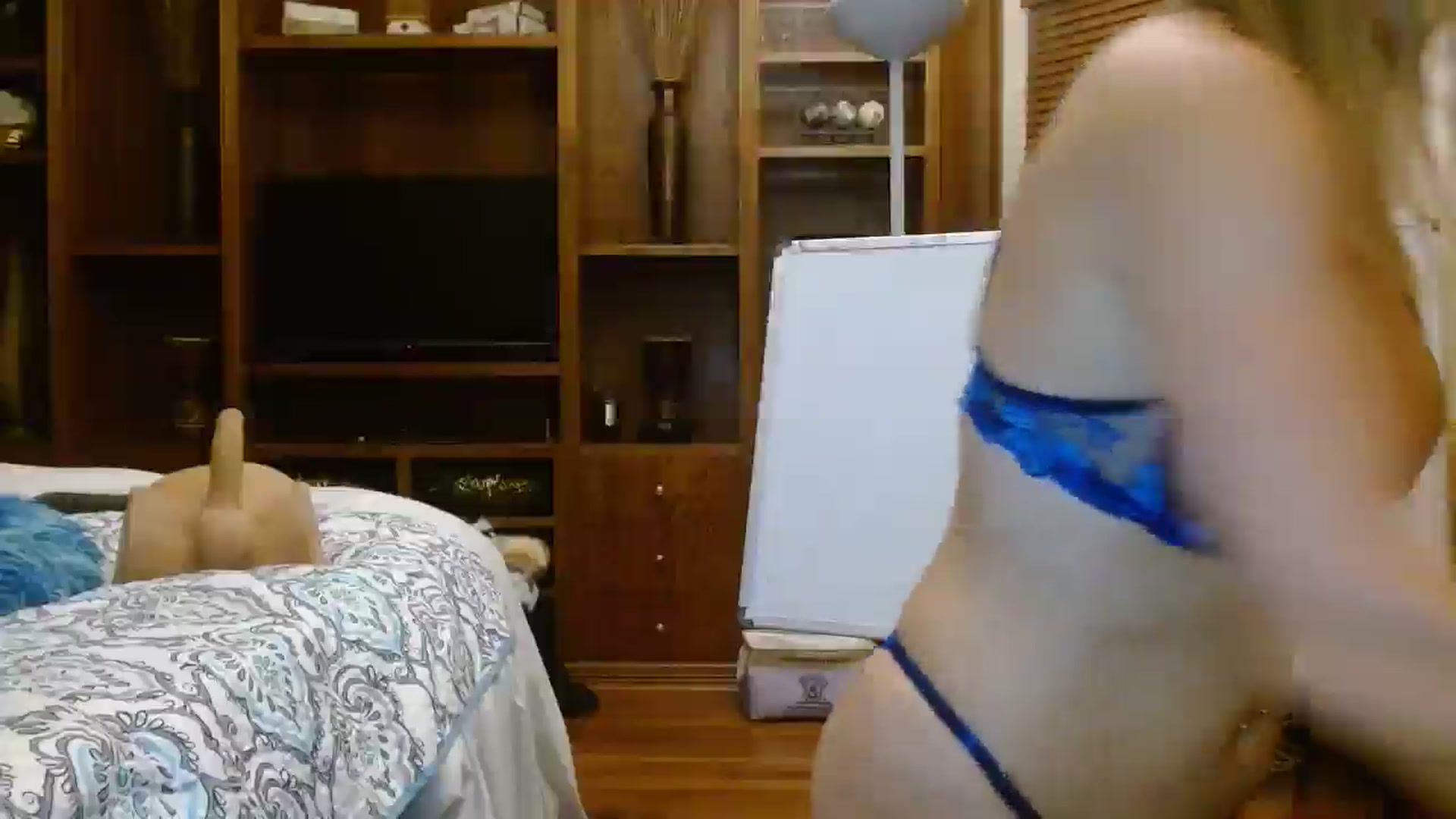 Gallery image thumbnail from Autumn_Blonde's myfreecams stream on, 08/11/2025, 11:39 image 3 of 20