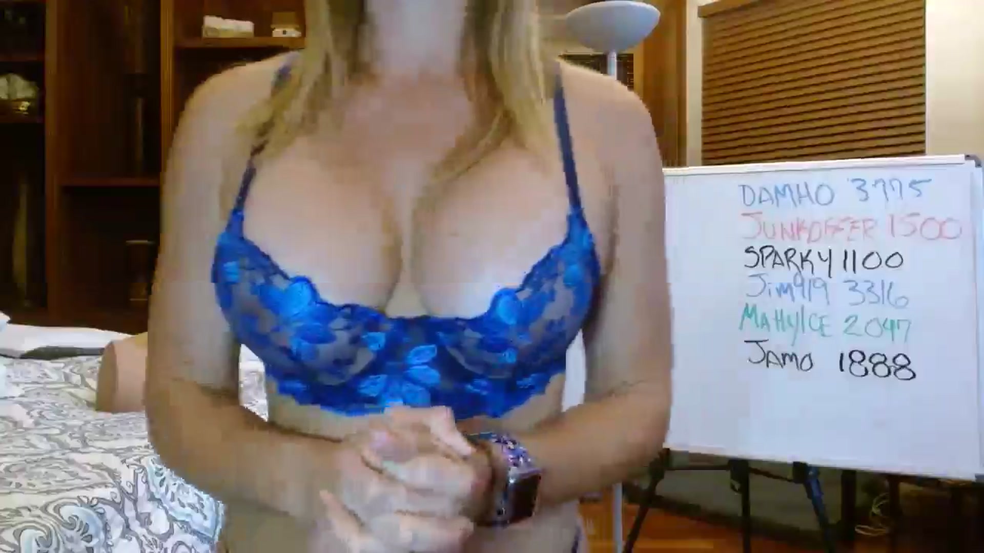Gallery image thumbnail from Autumn_Blonde's myfreecams stream on, 08/11/2025, 12:49 image 15 of 20
