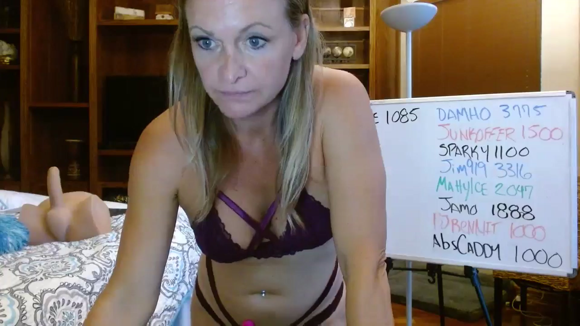 Gallery image thumbnail from Autumn_Blonde's myfreecams stream on, 08/16/2025, 12:29 image 19 of 20