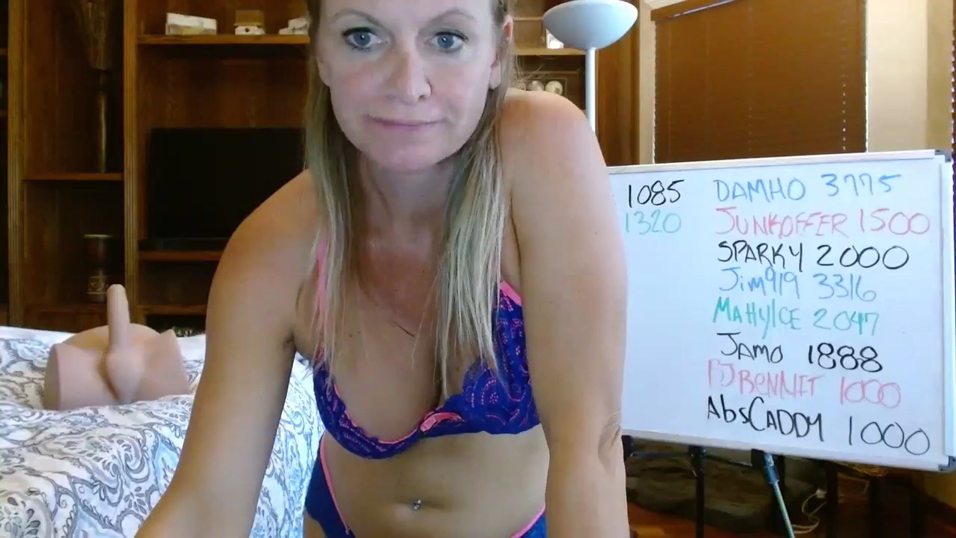 Gallery image thumbnail from Autumn_Blonde's myfreecams stream on, 08/21/2025, 15:03 image 14 of 20