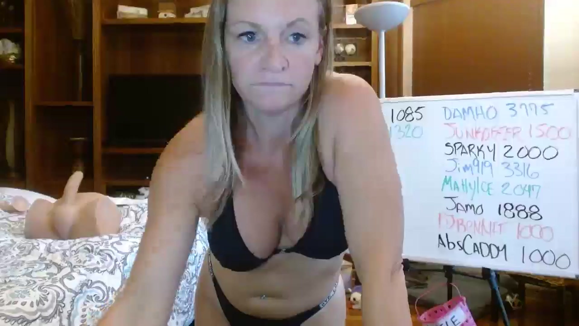 Gallery image thumbnail from Autumn_Blonde's myfreecams stream on, 08/27/2025, 15:14 image 4 of 20