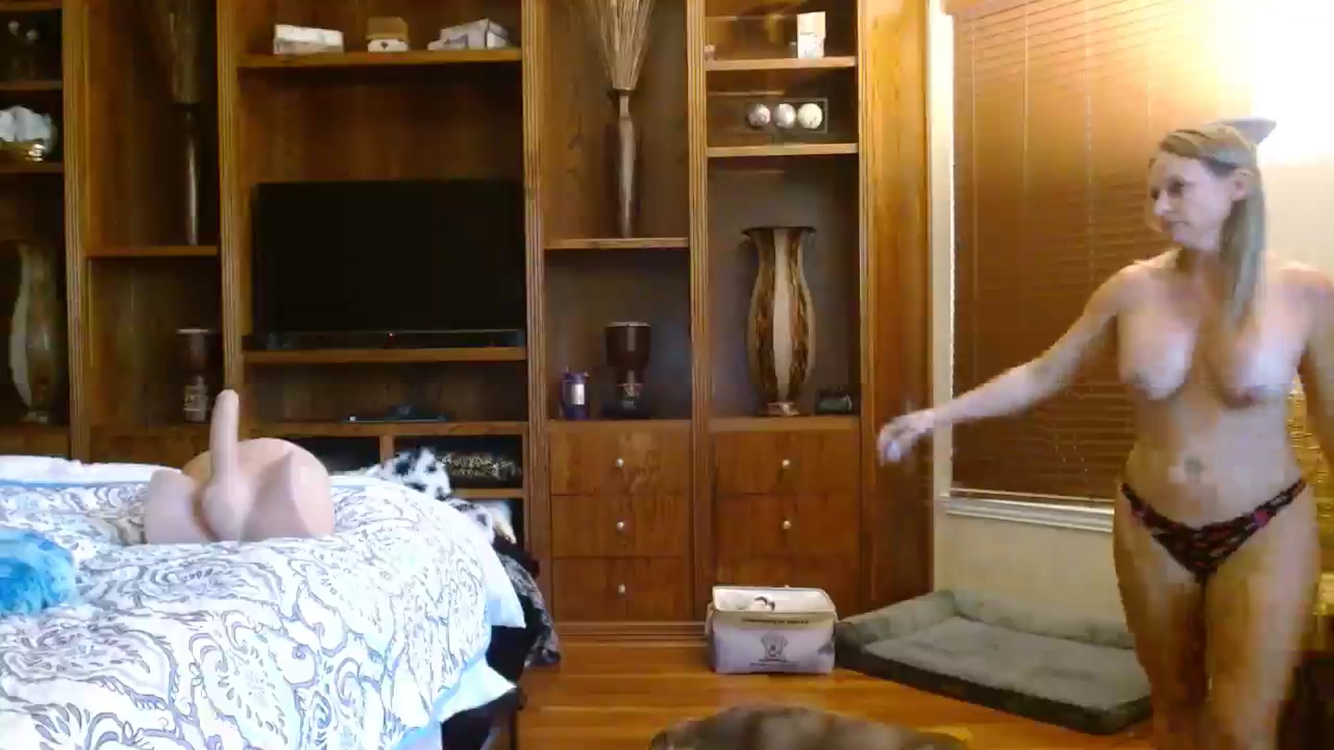Gallery image thumbnail from Autumn_Blonde's myfreecams stream on, 09/05/2025, 14:59 image 20 of 20