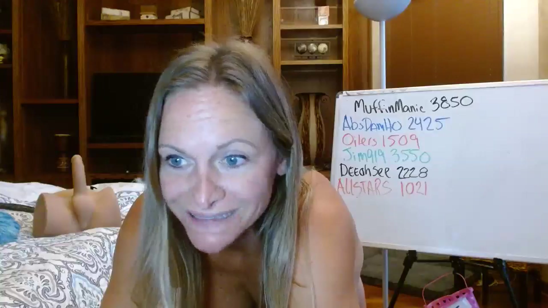 Gallery image thumbnail from Autumn_Blonde's myfreecams stream on, 10/05/2025, 12:42 image 19 of 20
