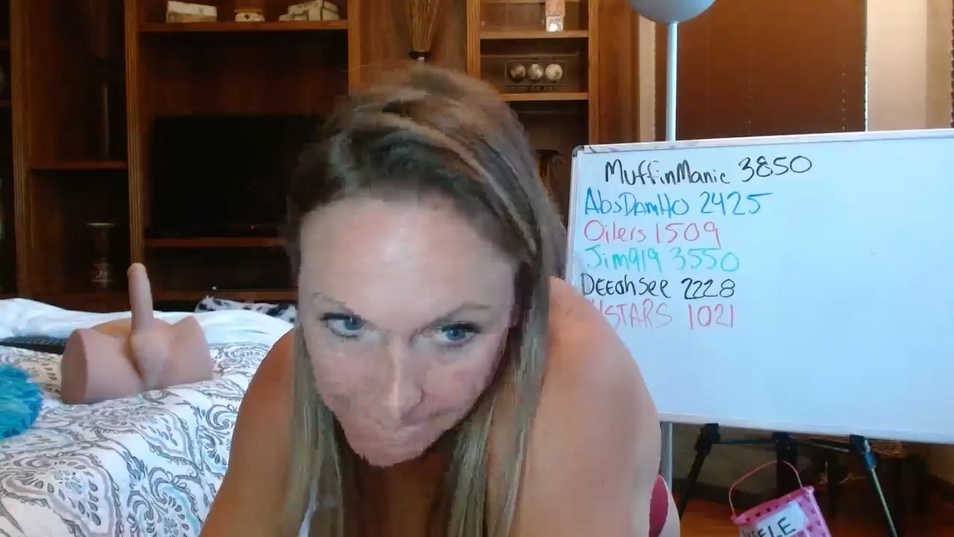 Gallery image thumbnail from Autumn_Blonde's myfreecams stream on, 10/06/2025, 13:55 image 7 of 20