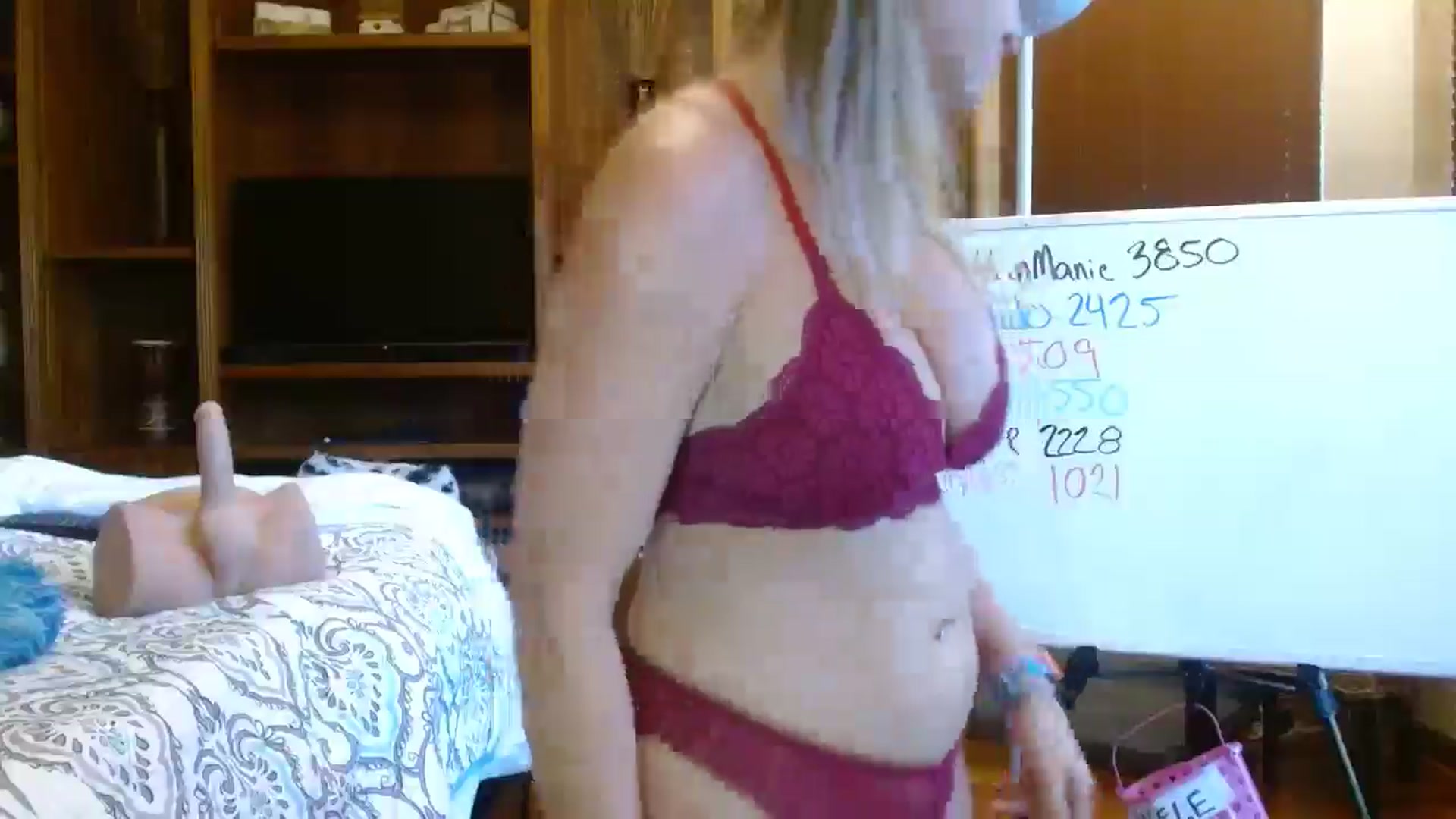 Gallery image thumbnail from Autumn_Blonde's myfreecams stream on, 10/06/2025, 13:55 image 4 of 20