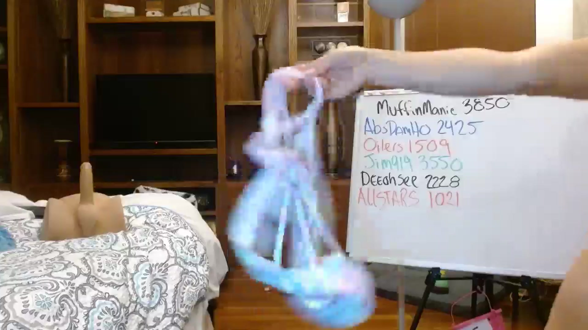Gallery image thumbnail from Autumn_Blonde's myfreecams stream on, 10/08/2025, 11:50 image 7 of 20