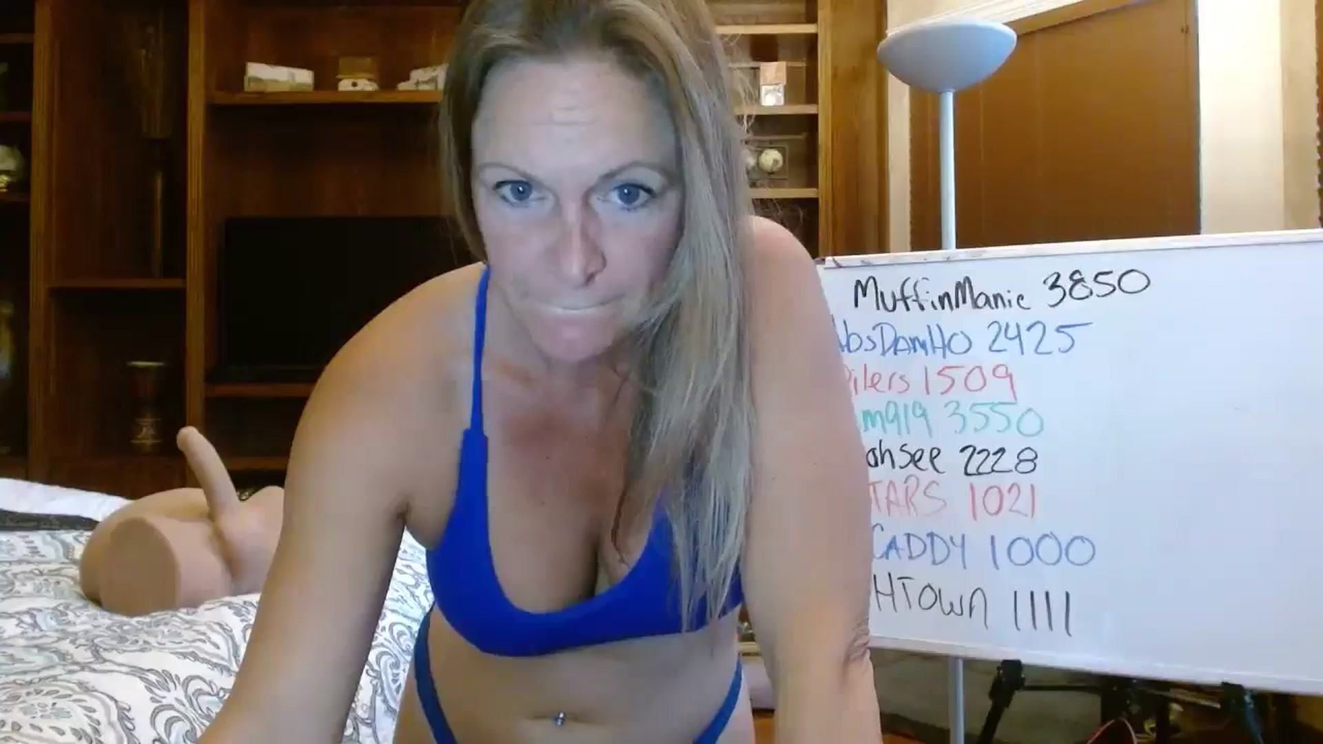 Gallery image thumbnail from Autumn_Blonde's myfreecams stream on, 10/13/2025, 13:04 image 12 of 20