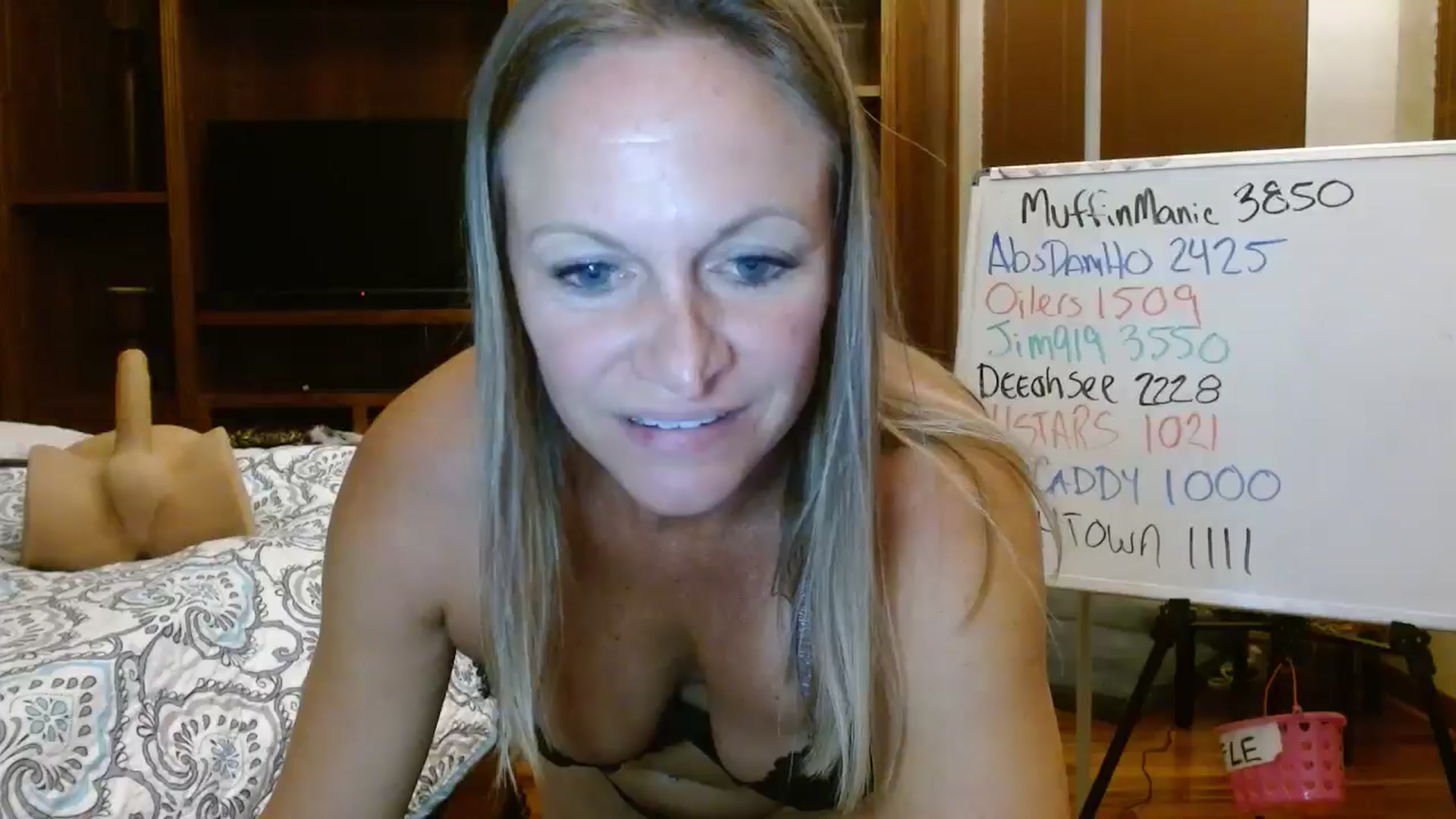 Gallery image thumbnail from Autumn_Blonde's myfreecams stream on, 10/14/2025, 13:11 image 8 of 20