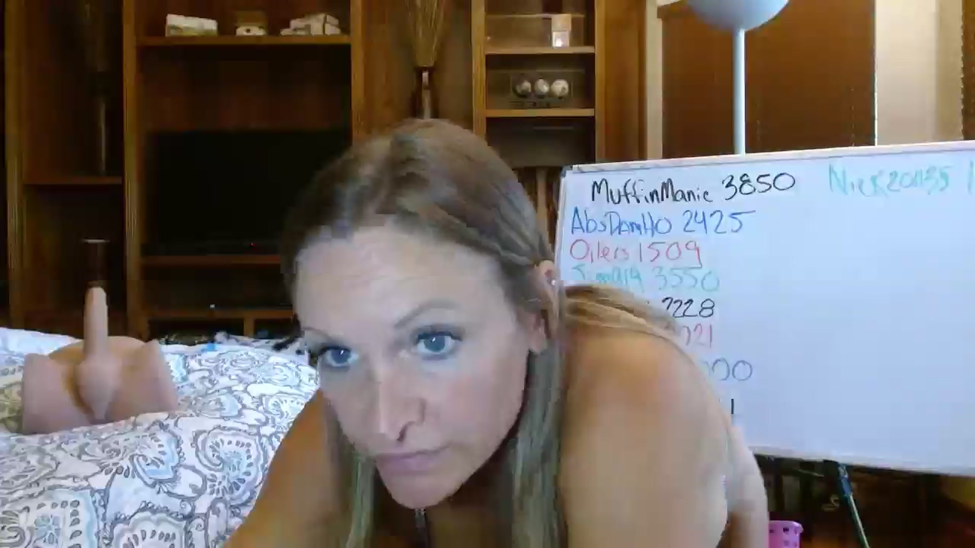 Gallery image thumbnail from Autumn_Blonde's myfreecams stream on, 10/14/2025, 14:46 image 17 of 20