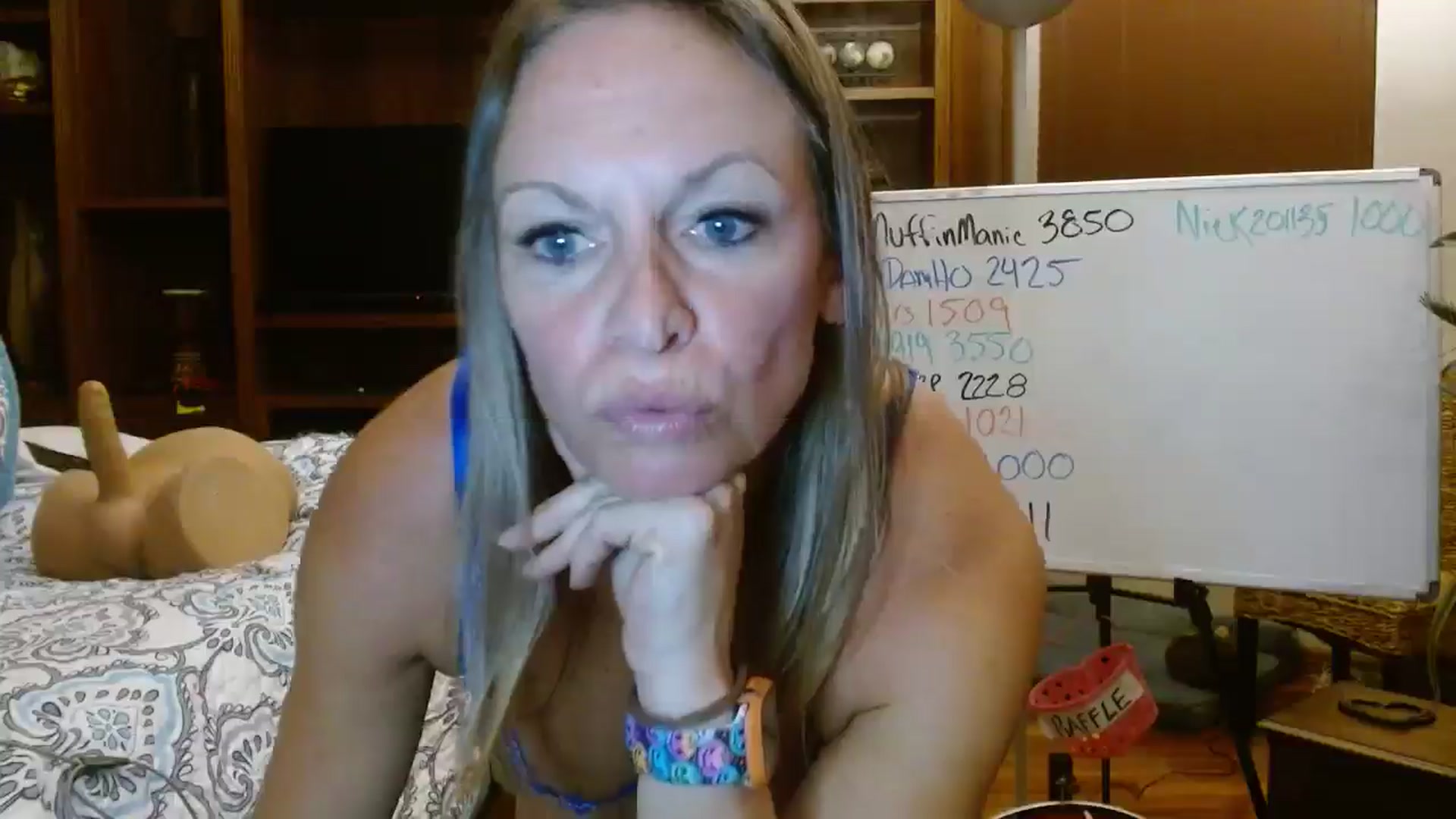 Gallery image thumbnail from Autumn_Blonde's myfreecams stream on, 10/27/2025, 12:05 image 16 of 20