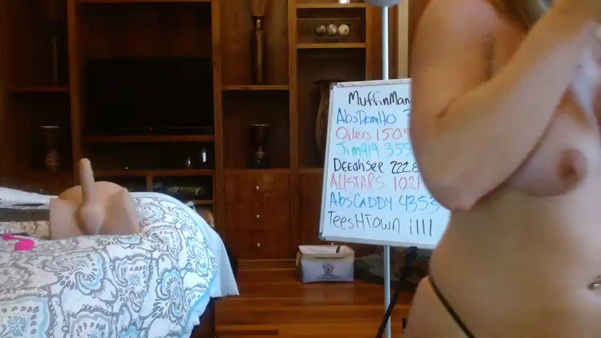 Gallery image thumbnail from Autumn_Blonde's myfreecams stream on, 10/28/2025, 14:42 image 16 of 20
