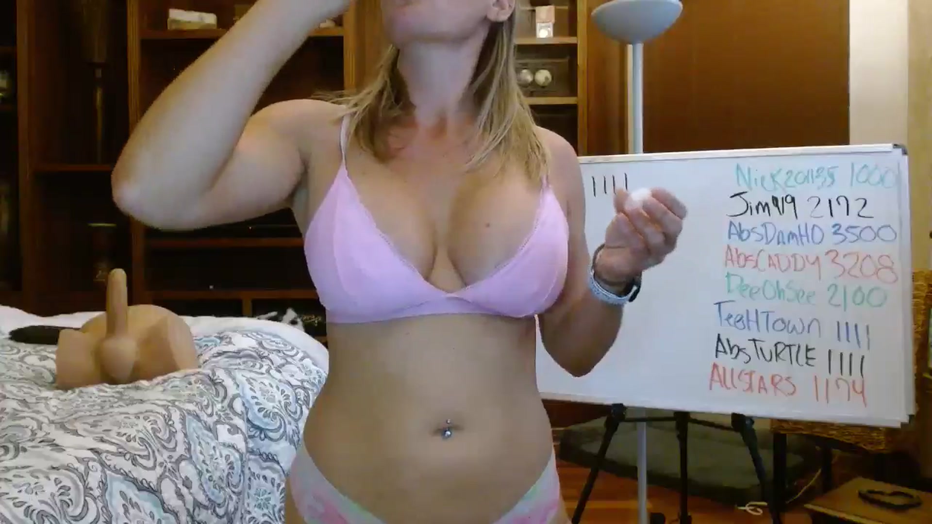 Gallery image thumbnail from Autumn_Blonde's myfreecams stream on, 11/21/2025, 13:55 image 15 of 20