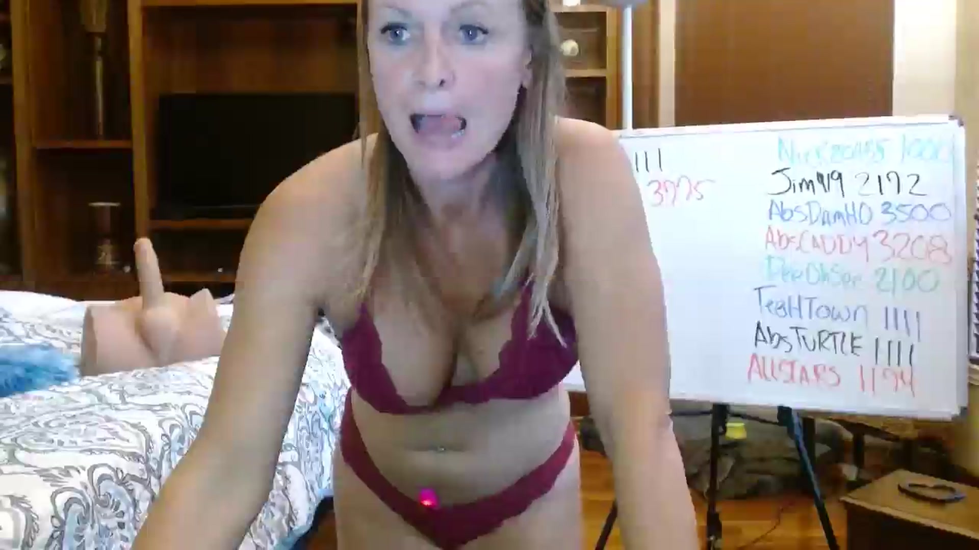 Gallery image thumbnail from Autumn_Blonde's myfreecams stream on, 11/24/2025, 13:47 image 14 of 20