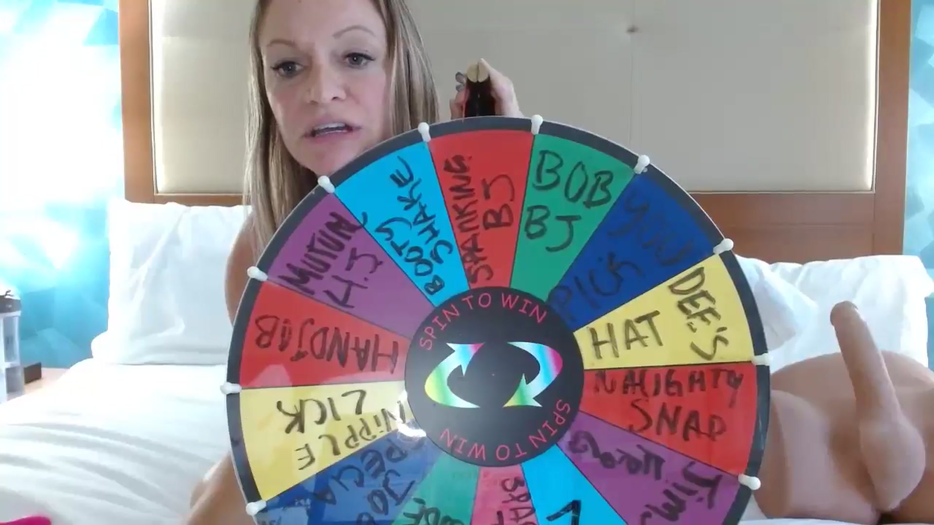 Gallery image thumbnail from Autumn_Blonde's myfreecams stream on, 12/30/2025, 14:25 image 18 of 20
