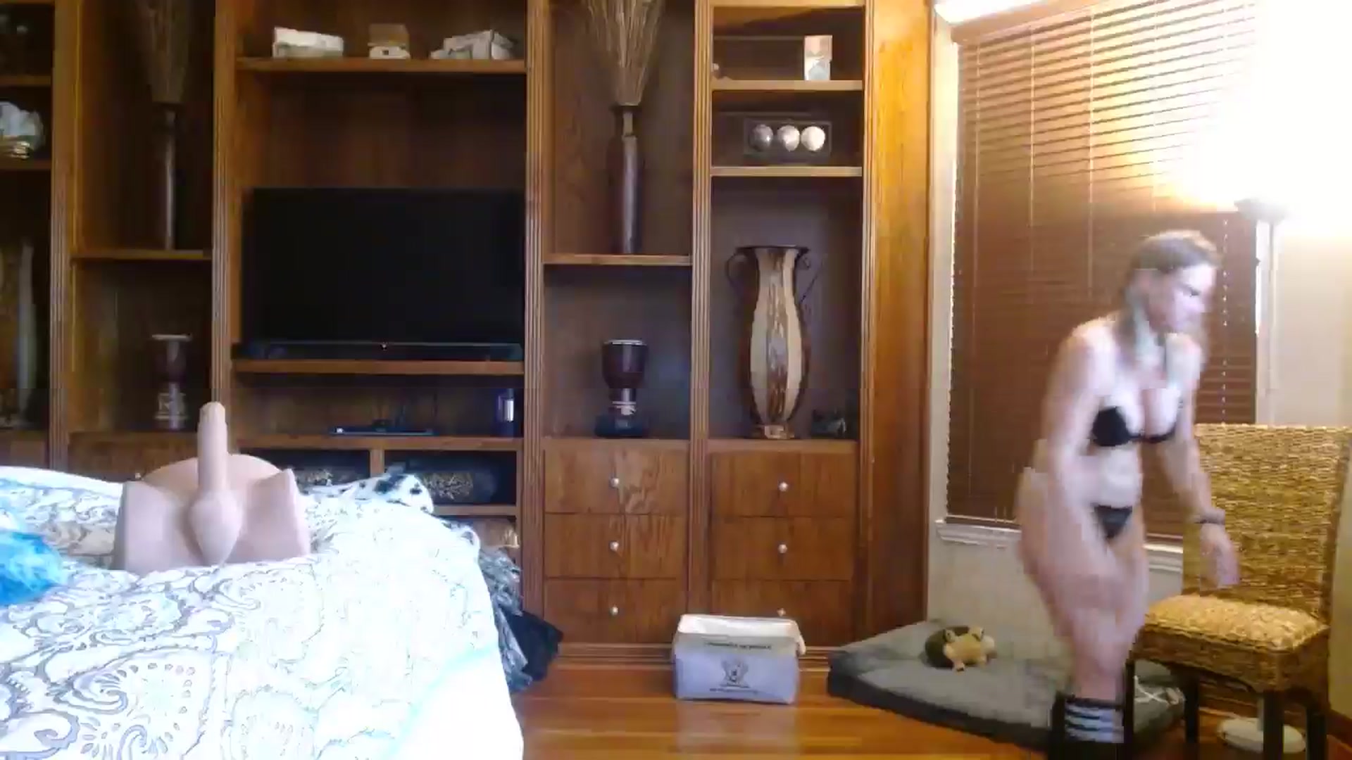 Gallery image thumbnail from Autumn_Blonde's myfreecams stream on, 02/10/2026, 15:48 image 18 of 20
