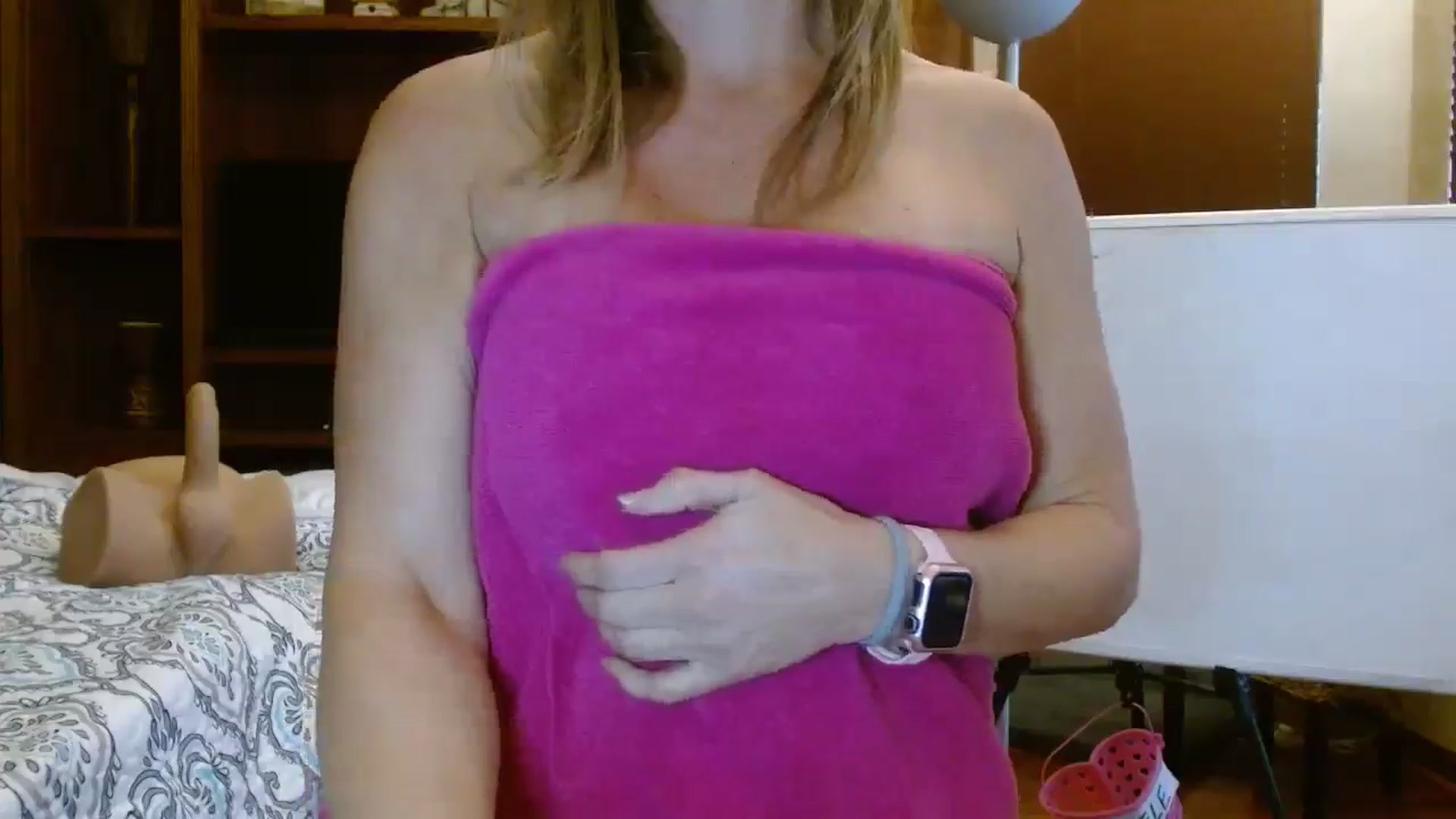 Gallery image thumbnail from Autumn_Blonde's myfreecams stream on, 03/09/2026, 14:39 image 11 of 20