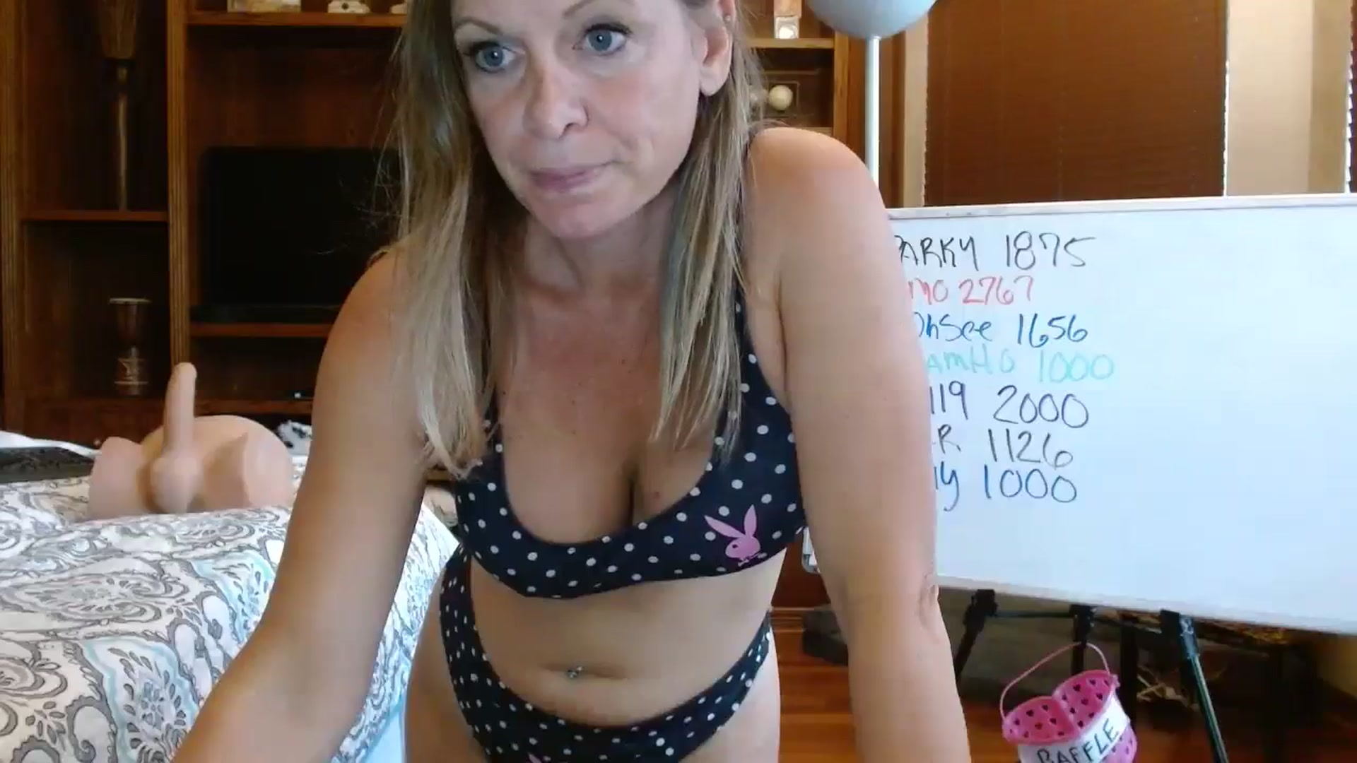 Gallery image thumbnail from Autumn_Blonde's myfreecams stream on, 03/11/2026, 15:01 image 4 of 20