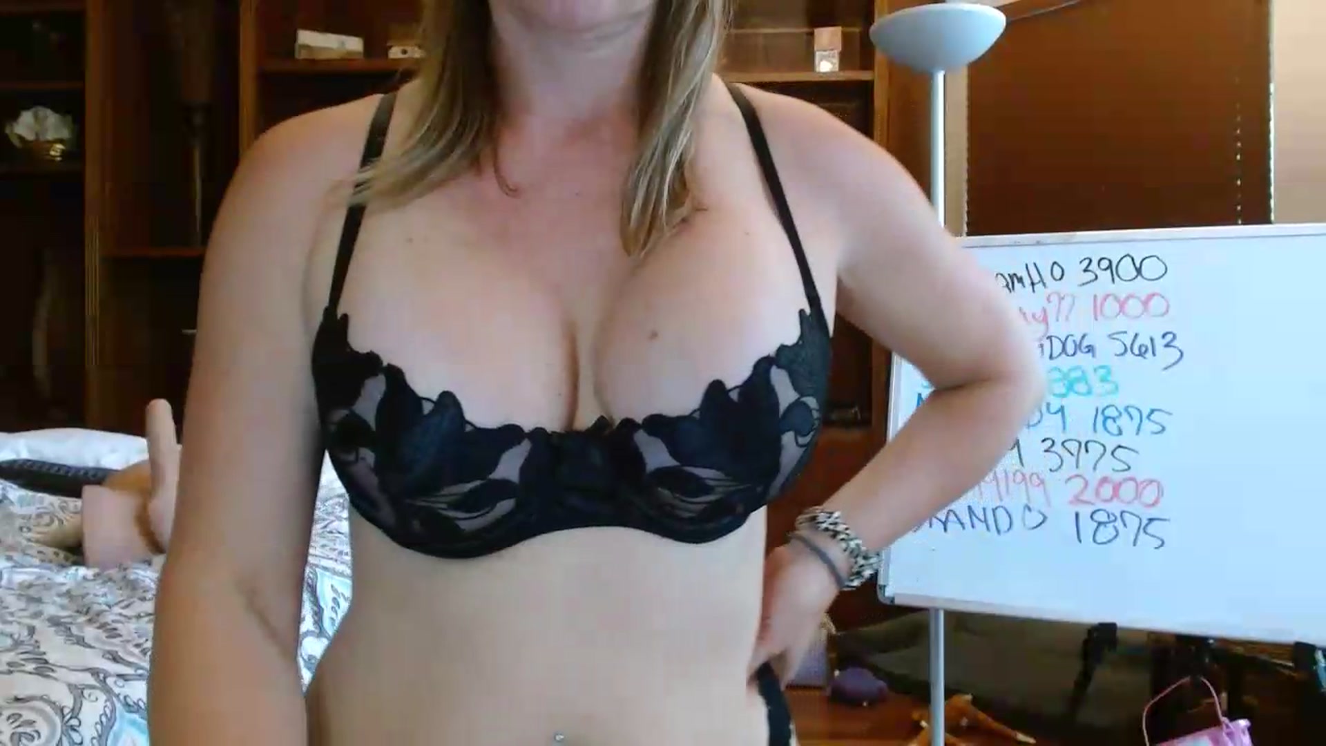 Gallery image thumbnail from Autumn_Blonde's myfreecams stream on, 06/03/2026, 13:27 image 11 of 20