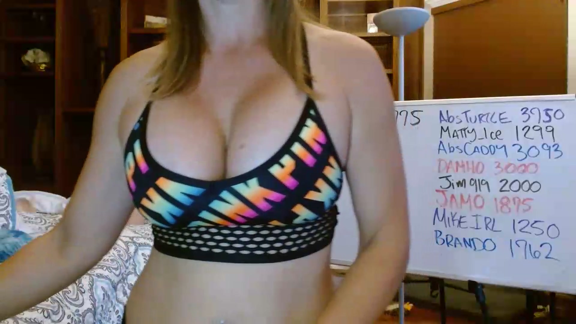 Gallery image thumbnail from Autumn_Blonde's myfreecams stream on, 07/10/2026, 12:17 image 6 of 20