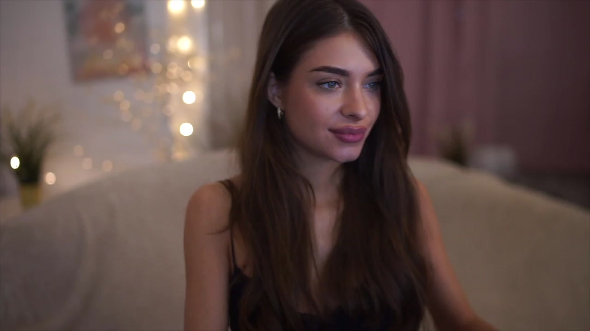 Gallery image thumbnail from Autumn_Falls's myfreecams stream on, 02/28/2023, 16:46 image 8 of 20