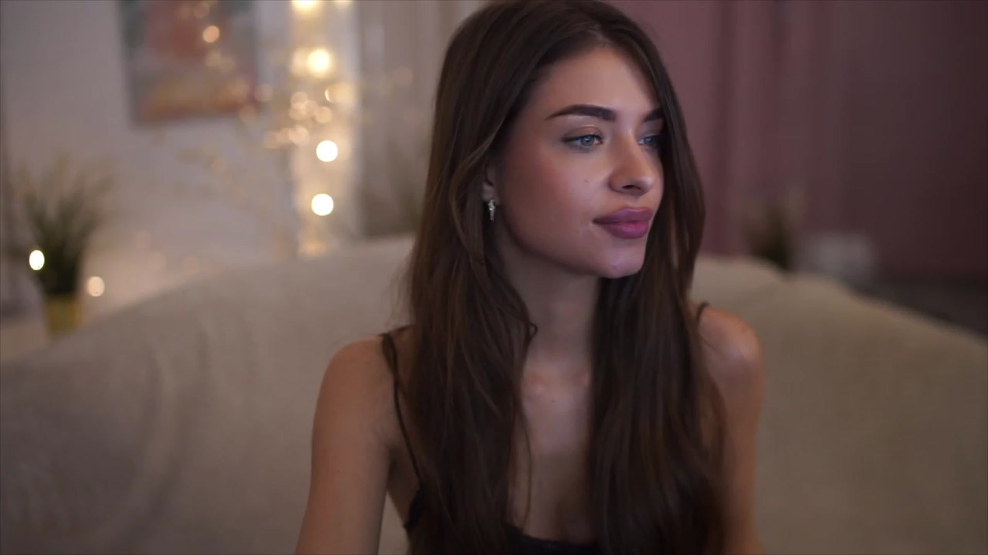 Gallery image thumbnail from Autumn_Falls's myfreecams stream on, 02/28/2023, 16:46 image 10 of 20