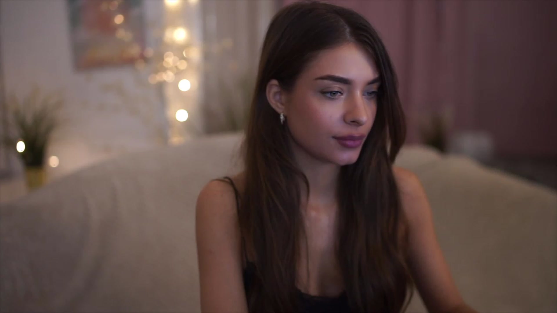 Gallery image thumbnail from Autumn_Falls's myfreecams stream on, 02/28/2023, 16:46 image 11 of 20