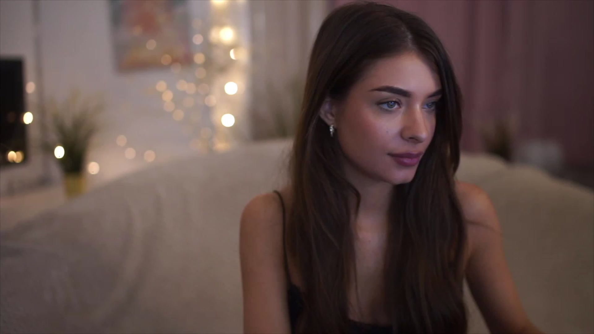 Gallery image thumbnail from Autumn_Falls's myfreecams stream on, 02/28/2023, 16:46 image 12 of 20