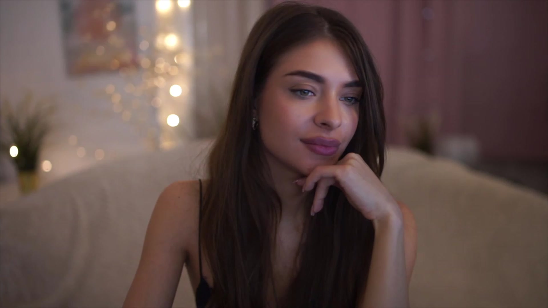 Gallery image thumbnail from Autumn_Falls's myfreecams stream on, 02/28/2023, 16:46 image 4 of 20