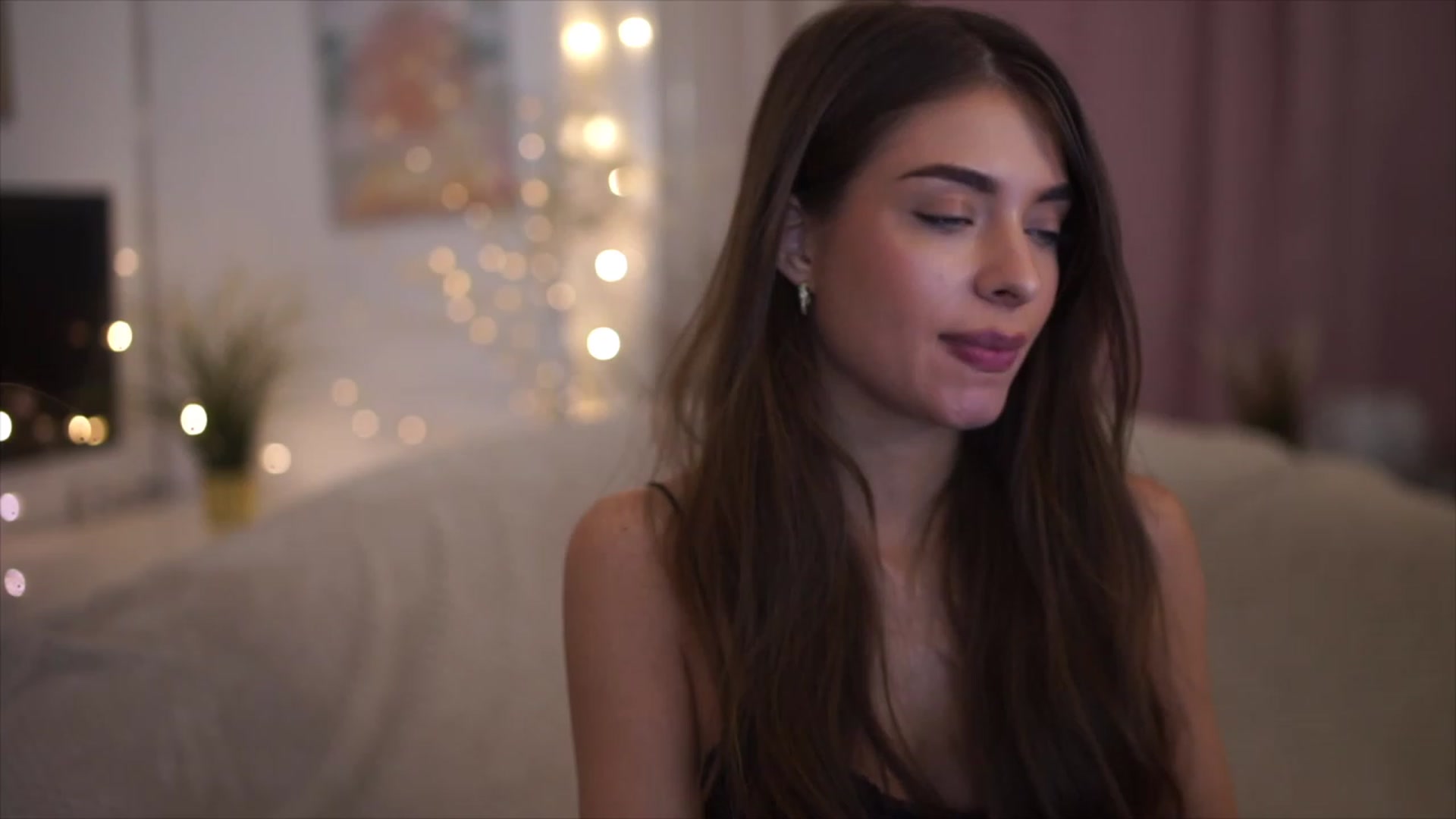 Gallery image thumbnail from Autumn_Falls's myfreecams stream on, 02/28/2023, 16:46 image 19 of 20