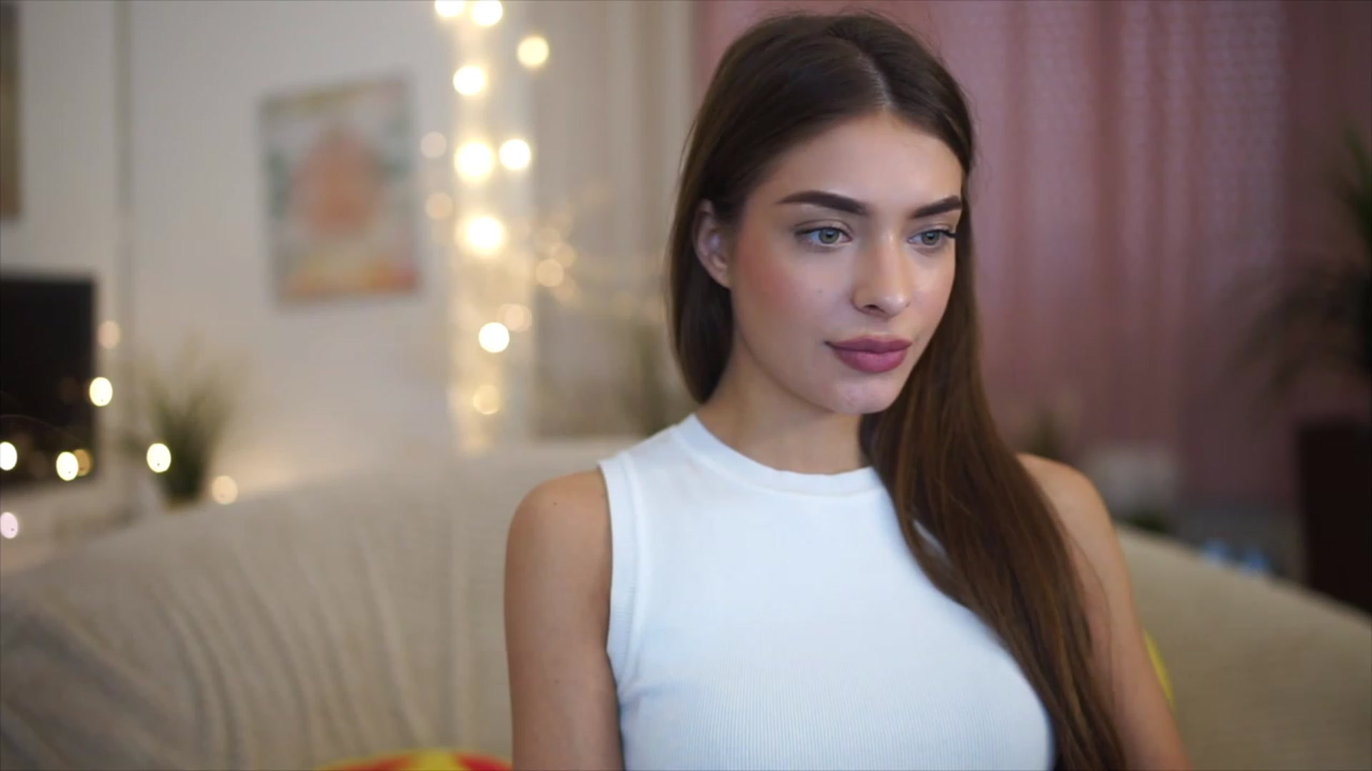 Gallery image thumbnail from Autumn_Falls's myfreecams stream on, 04/03/2023, 14:26 image 19 of 20