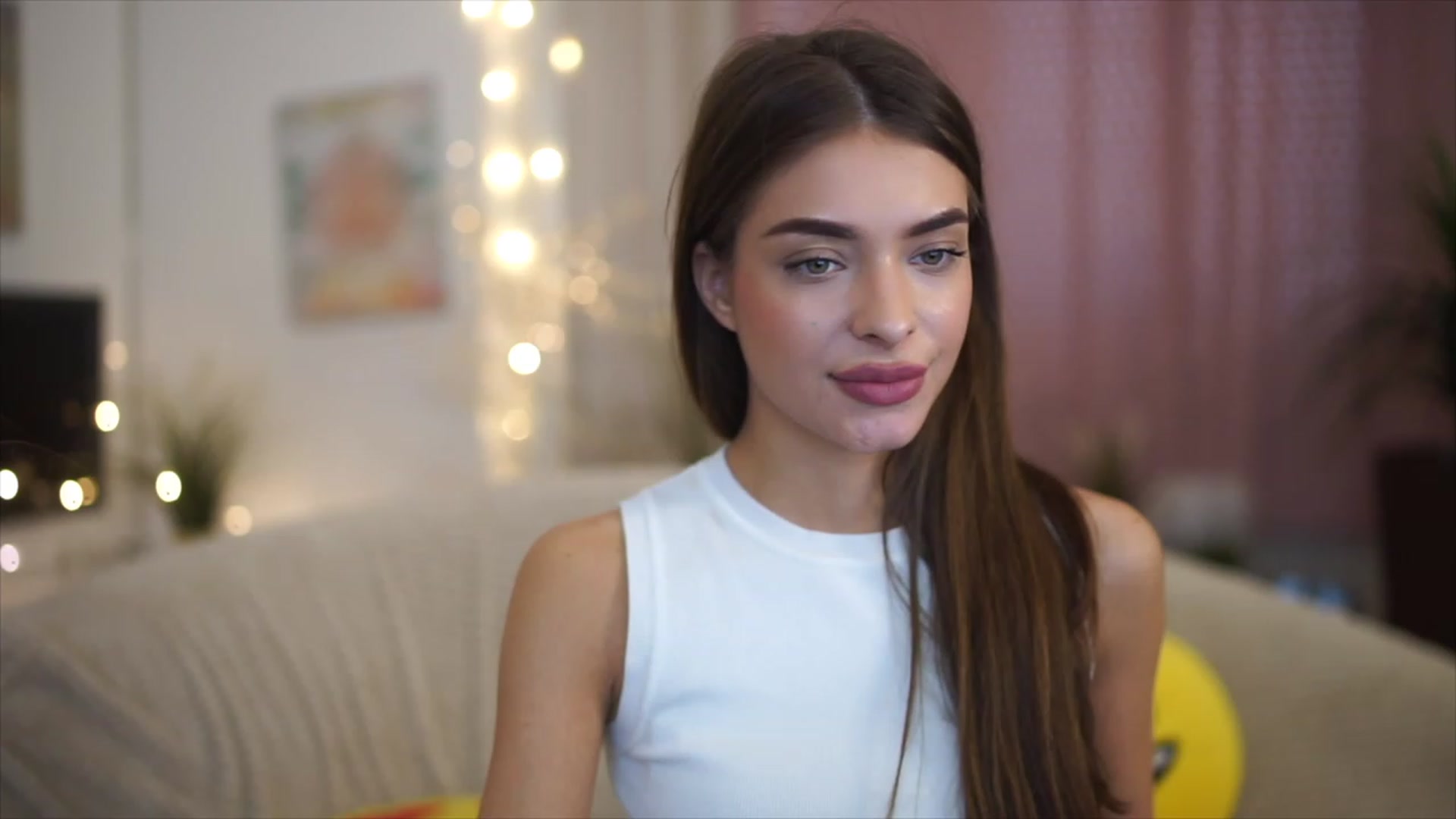 Gallery image thumbnail from Autumn_Falls's myfreecams stream on, 04/03/2023, 14:26 image 16 of 20