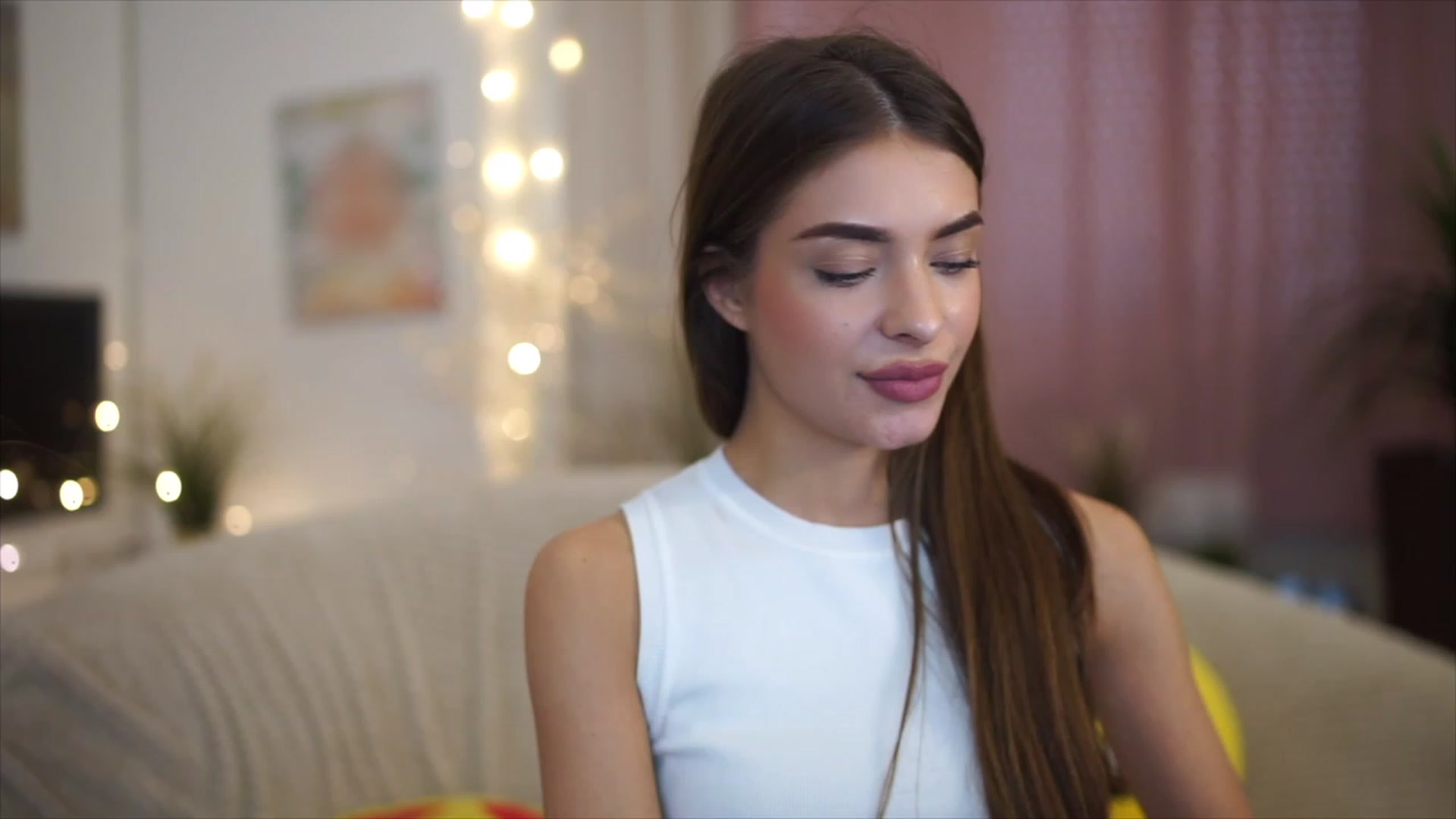 Gallery image thumbnail from Autumn_Falls's myfreecams stream on, 04/03/2023, 14:26 image 14 of 20