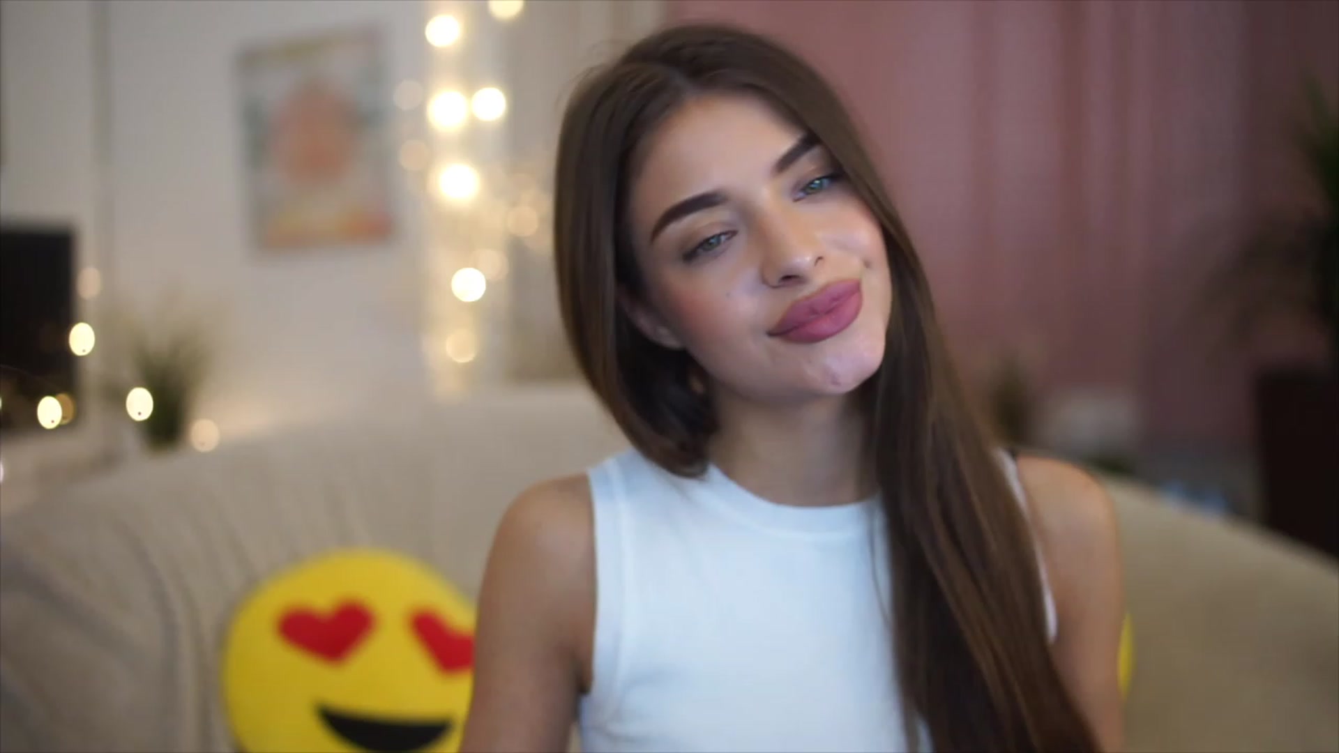 Gallery image thumbnail from Autumn_Falls's myfreecams stream on, 04/03/2023, 15:06 image 1 of 20