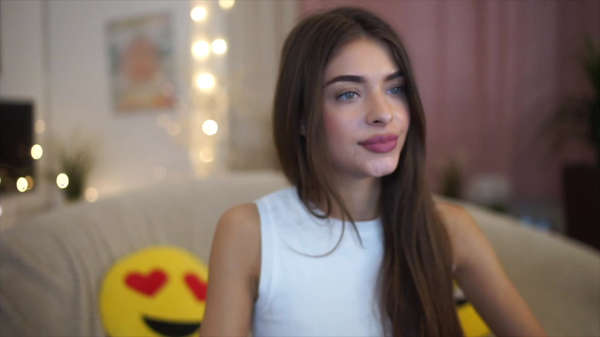 Gallery image thumbnail from Autumn_Falls's myfreecams stream on, 04/03/2023, 15:06 image 15 of 20