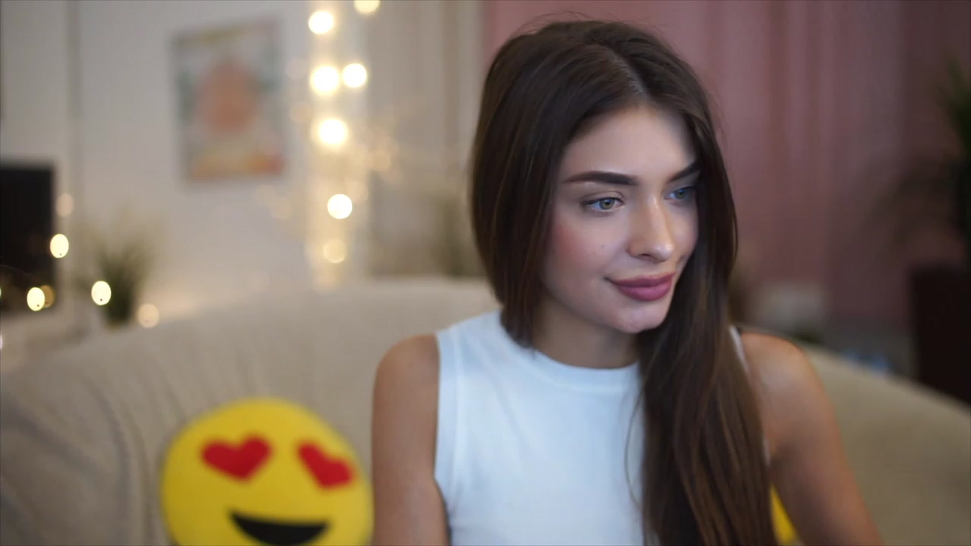 Gallery image thumbnail from Autumn_Falls's myfreecams stream on, 04/03/2023, 15:06 image 2 of 20