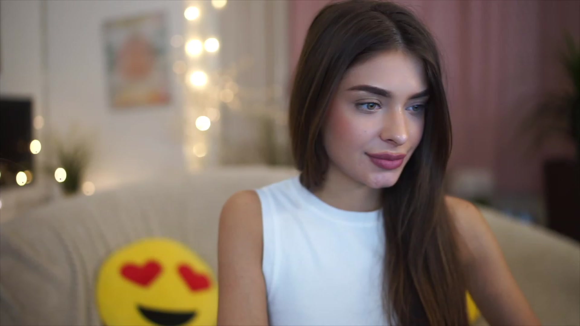 Gallery image thumbnail from Autumn_Falls's myfreecams stream on, 04/03/2023, 15:06 image 10 of 20